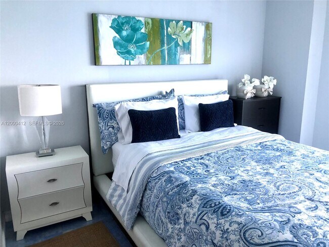 Building Photo - 6365 Collins Ave