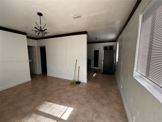 Building Photo - 1354 NW 69th St