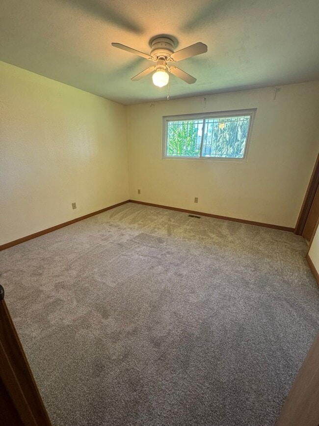 Building Photo - 3Bd/2Ba Kent House