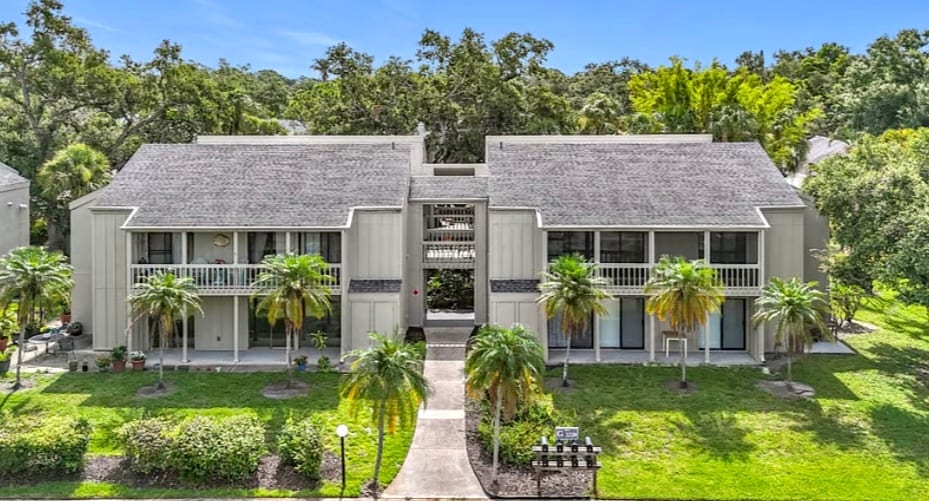 Building Photo - 2220 Bahia Vista St