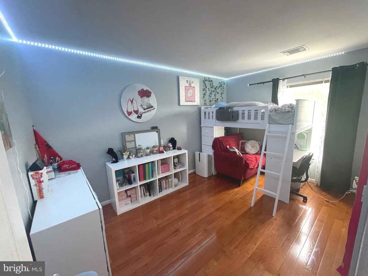 Building Photo - 47402 Darkhollow Falls Ter