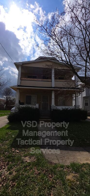 Building Photo - 6924 Claasen Ave