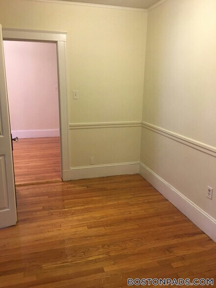 Building Photo - 157 Summer St