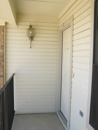 Primary Photo - 501 Bermuda