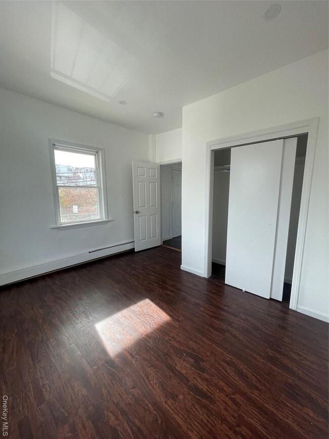 Building Photo - 70 Dobbs Ferry Rd