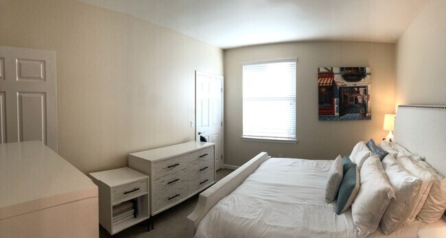 Building Photo - DUBLIN RANCH THE TERRACES 4th Floor 3br. 2ba., Gated Underground Parking!