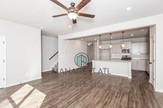 Building Photo - Elegant Townhouse in City of Buford School District!