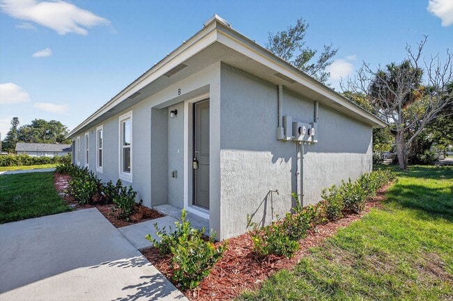 Building Photo - 209 Orange Ave