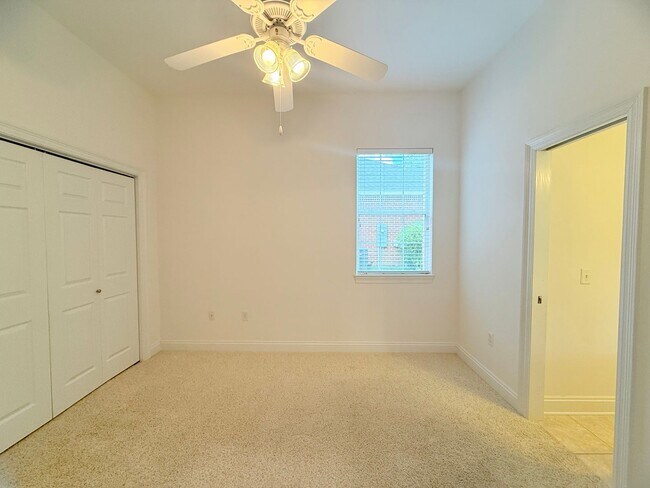 Building Photo - 4157 Castle Gate Dr