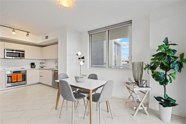 Building Photo - 4250 Biscayne Blvd