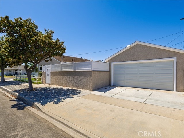 Building Photo - 4503 Bulova St