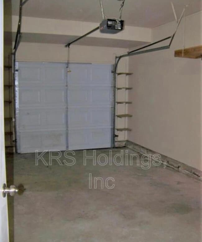 Building Photo - 2237 New Kent Ct
