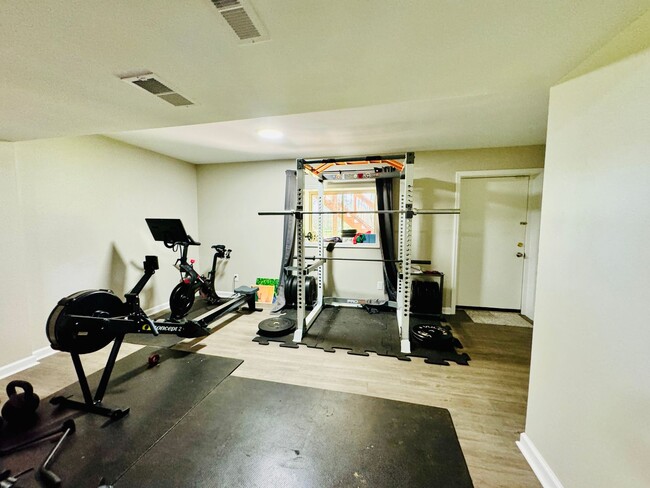 Building Photo - 4 Bedrooms with Finished Basement and Bonu...