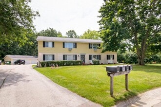 Building Photo - 721 Princeton Ct