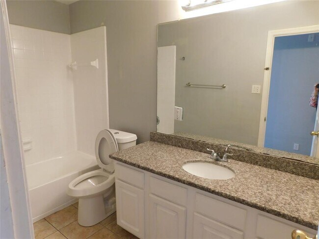 Building Photo - 2914 Bluegrass Ct