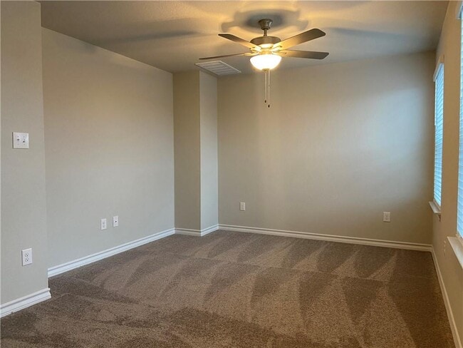 Building Photo - 790 Eves Necklace Dr.