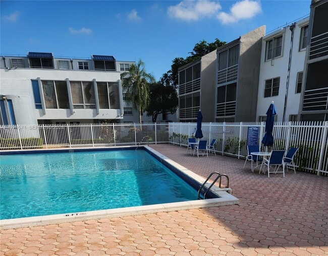 Building Photo - 14150 SW 84th St
