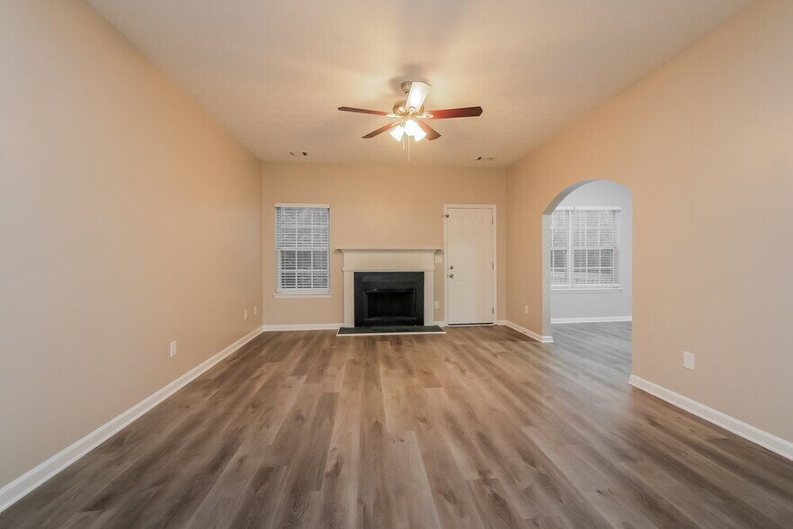 Building Photo - 674 Wynfield Way