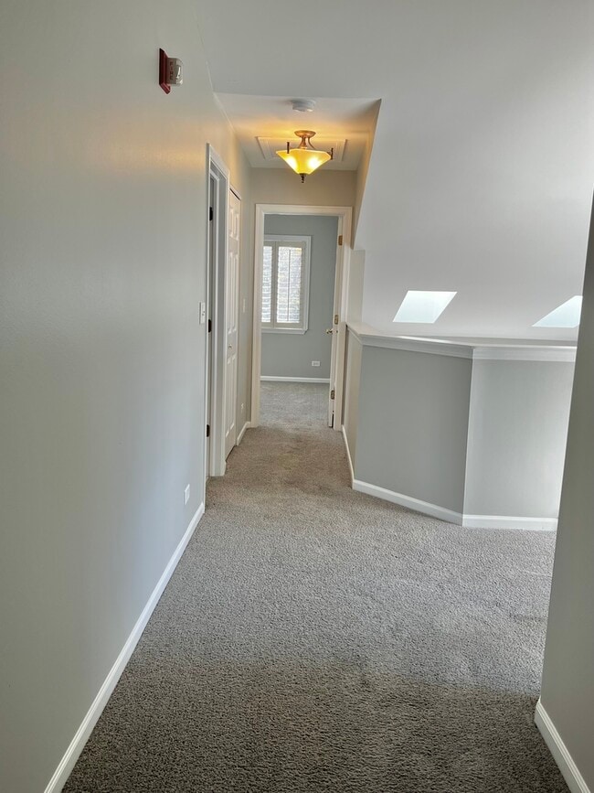 Building Photo - 2936 Kentshire Cir