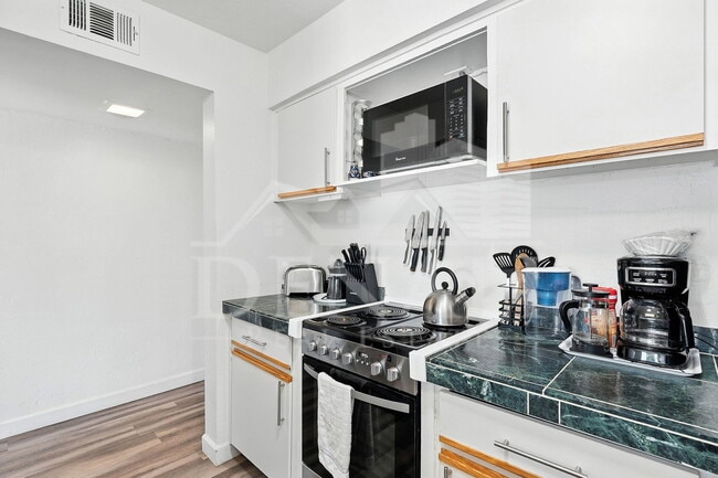 Building Photo - 3313 N 68th St