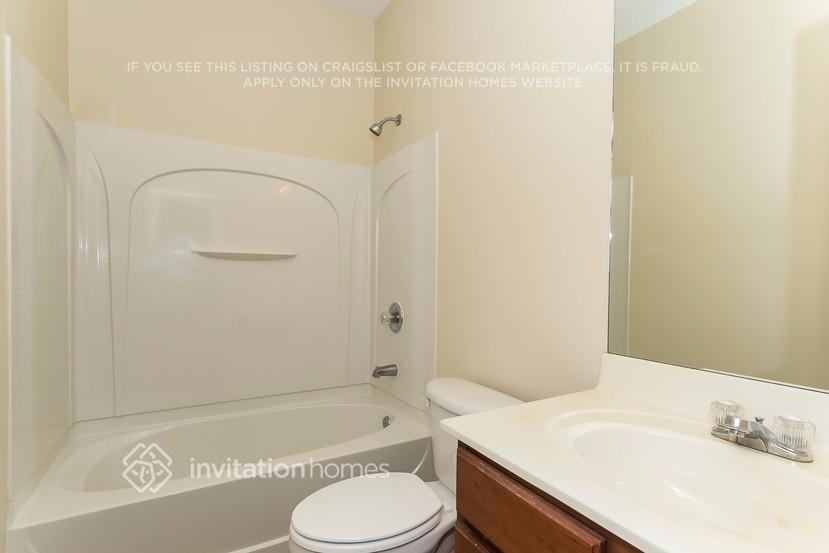 Building Photo - 3520 Woodsong Rw