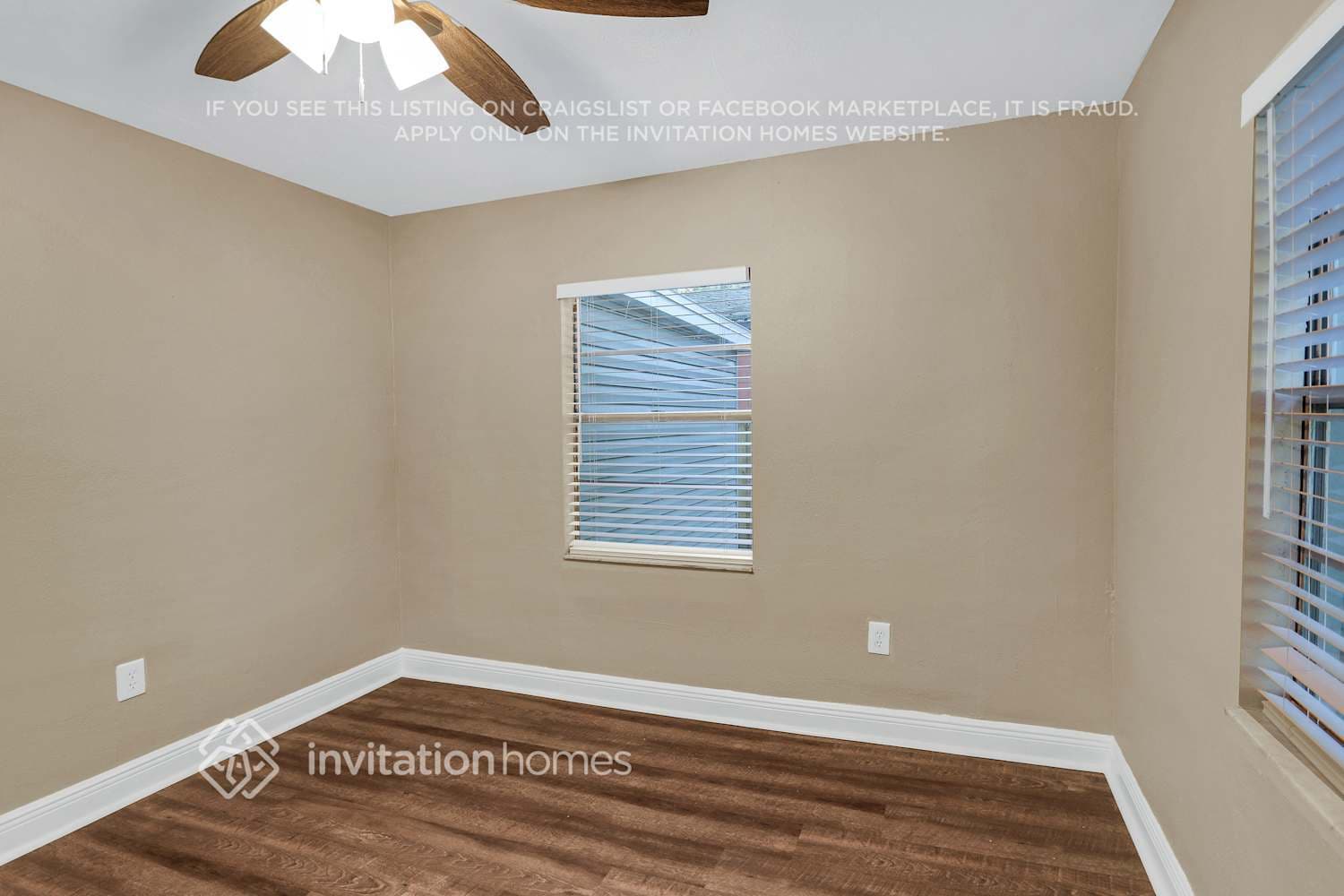 Building Photo - 8718 N Mandarine Pl