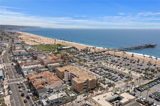 Building Photo - 600 E Oceanfront