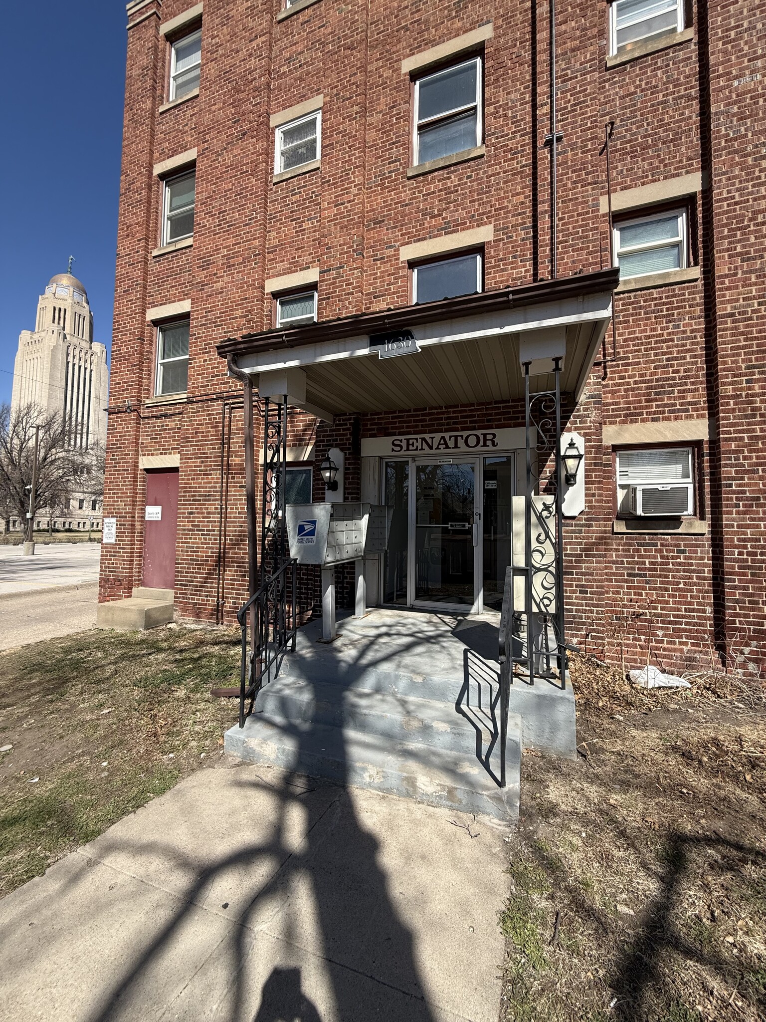 Building Photo - 1630 H St