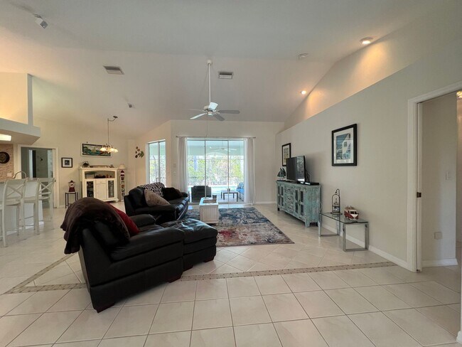 Building Photo - FURNISHED SHORT TERM RENTAL - 3 Bed / 2 Bath - Single Family Pool Home - $5,000/month ** Heated S...