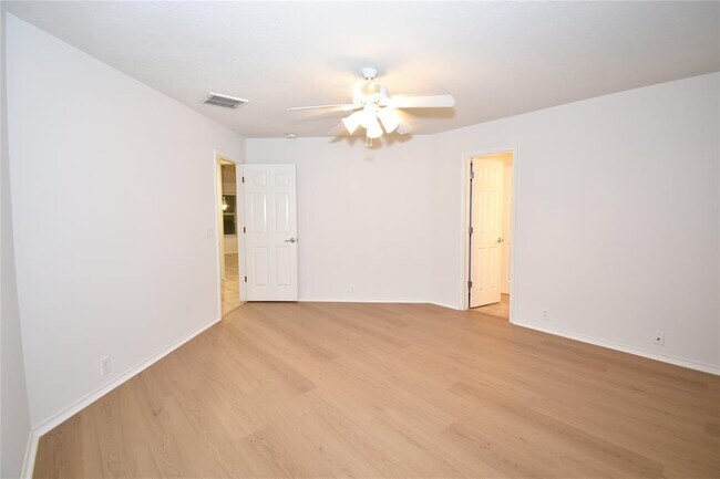 Building Photo - 4518 Clemwood Ln