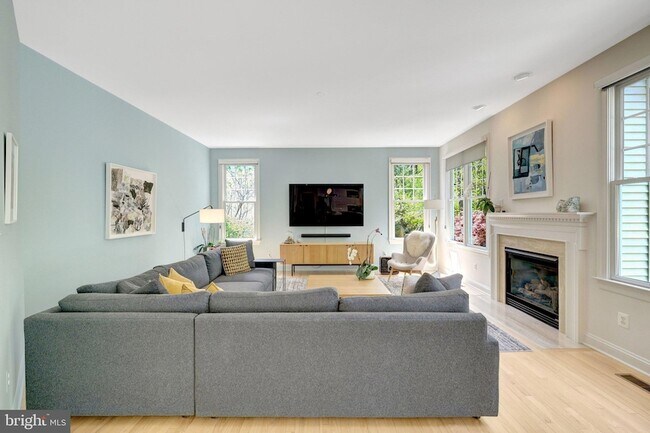 Building Photo - 1926 Poole Ln