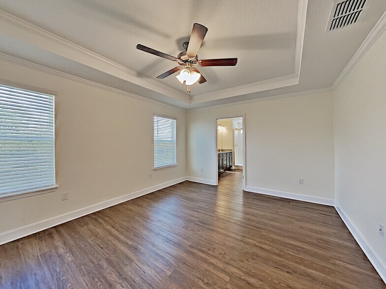 Building Photo - 1022 Walden Oaks Pl