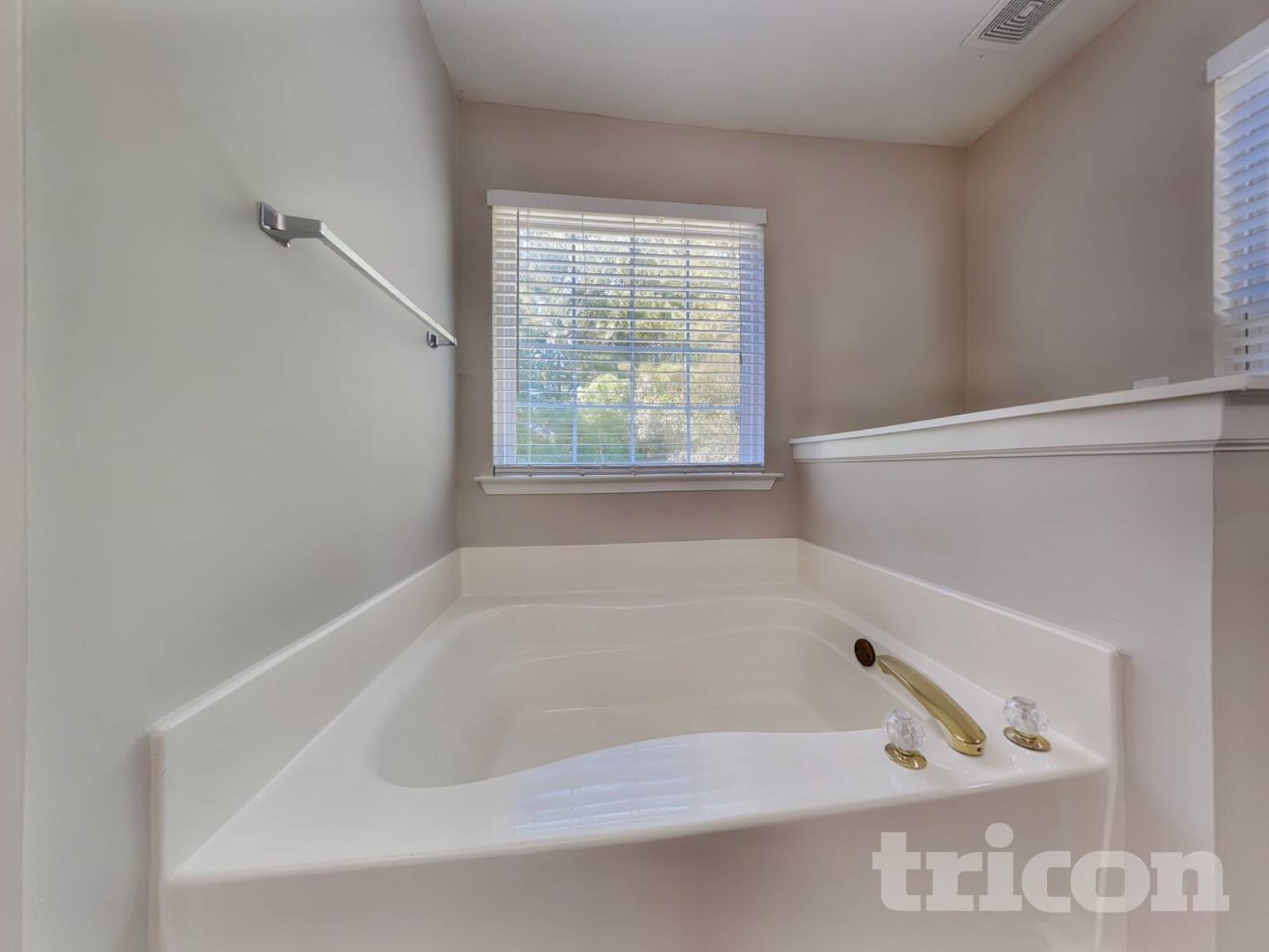 Building Photo - 2794 Evanston Ct