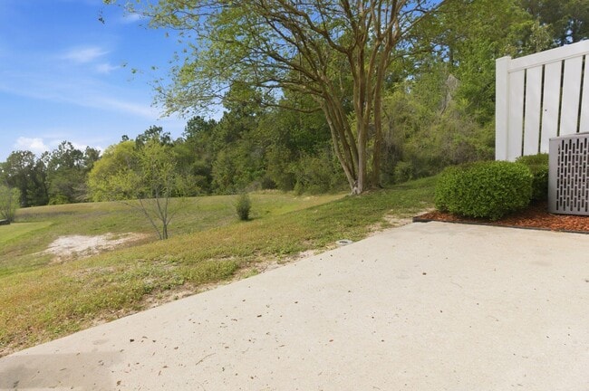 Building Photo - 551 Wingspan Way