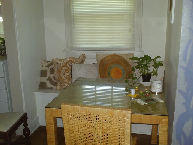 Dining/living - 1617 Leavenworth St