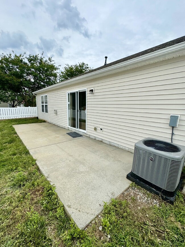 Building Photo - Fresh and Clean, Very Cute Home for Rent n...