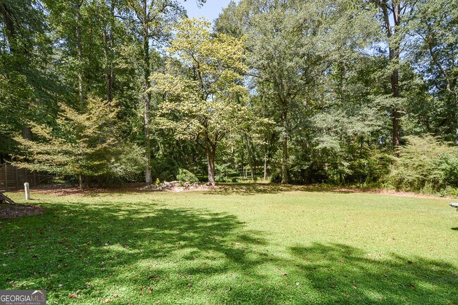 Building Photo - 2210 Spalding Dr