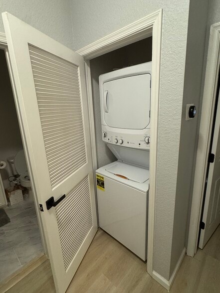 Washer/Dryer - 2917 S Greenleaf Cir