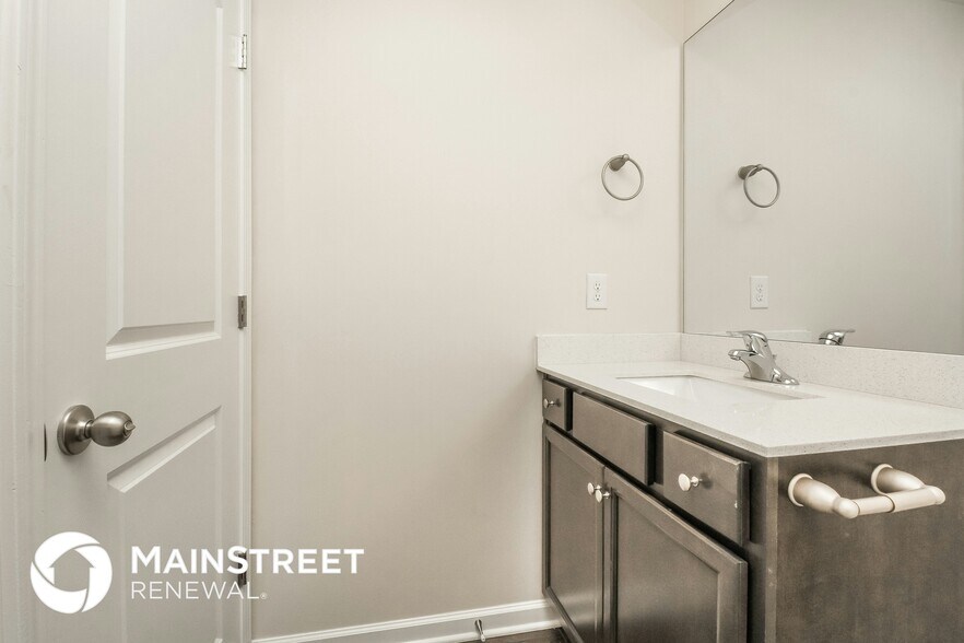 Building Photo - 147 Westcott St