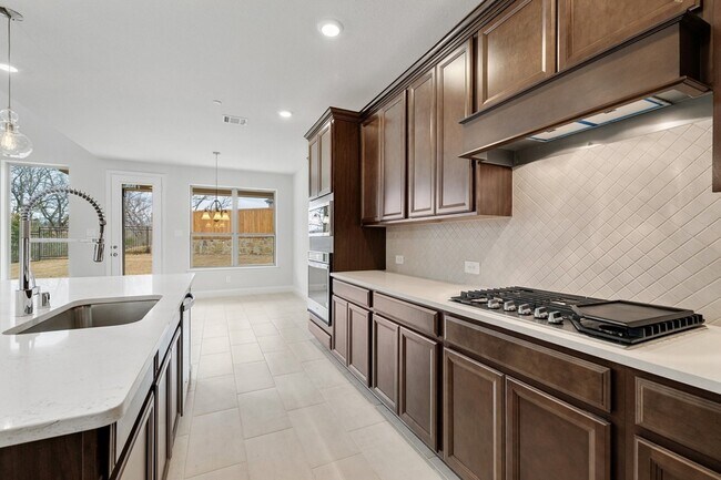 Building Photo - 310 Greystone Ct