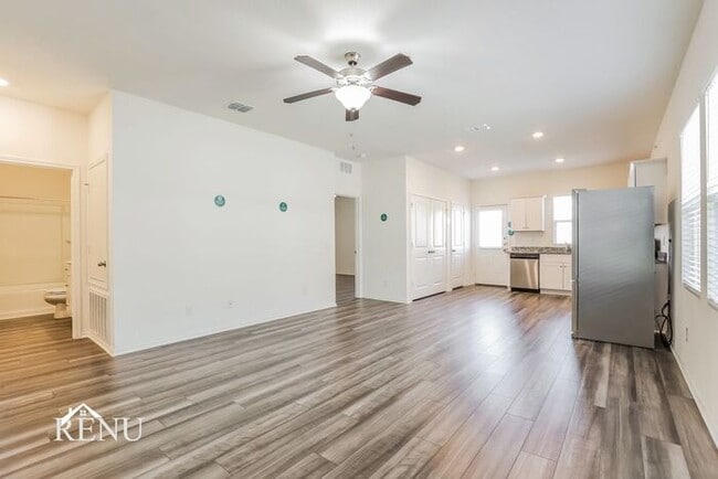 Building Photo - 5111 Firefly Hls