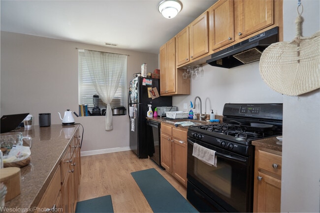 Building Photo - 4900 N Lawndale Ave