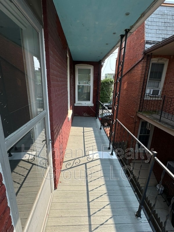 Building Photo - 911 Blunston St