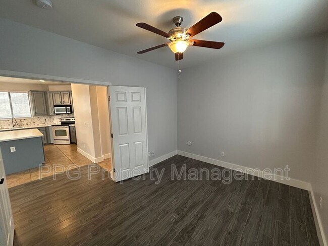 Building Photo - 15439 W Poinsettia Dr
