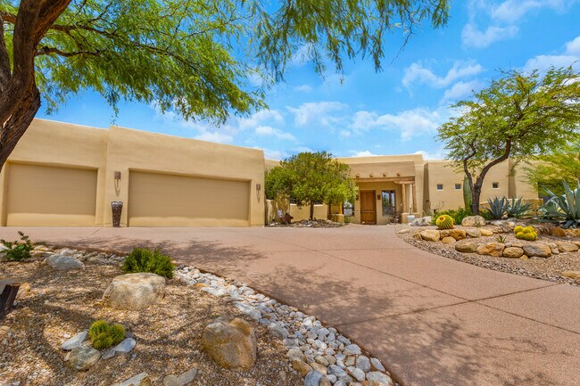 Building Photo - 3701 E Camino de Jaime