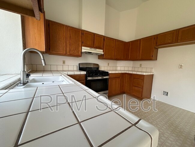 Building Photo - 4956 Villa Royale Way