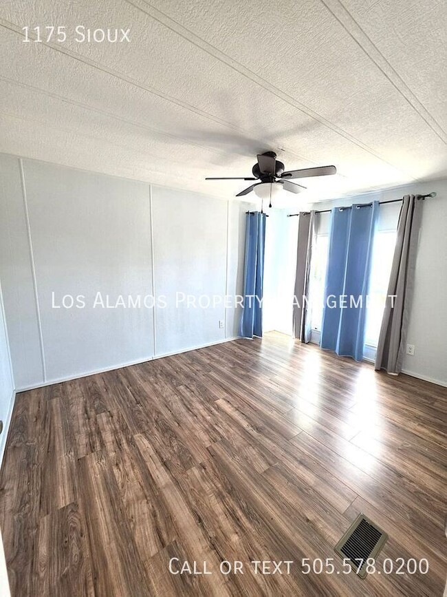Building Photo - 1175 Sioux-