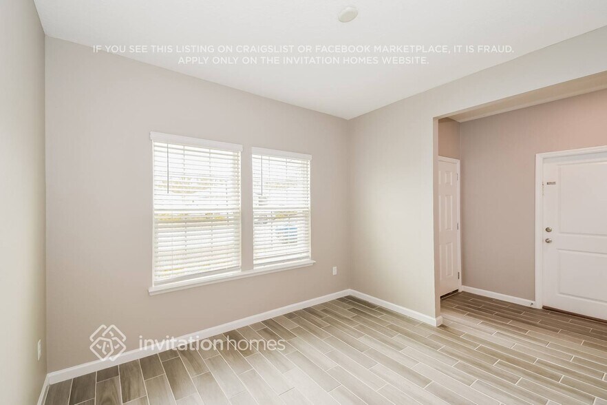 Building Photo - 10009 Lemon Grass Ln