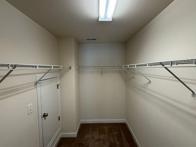 Building Photo - 5722 Lachlan Hill Ln