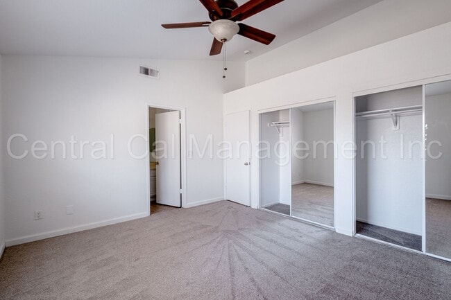 Building Photo - 3 Bedroom/2 Bath Home in the Southwest - $...